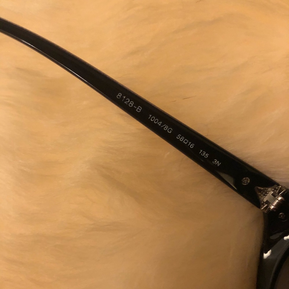 Bvlgari sunglasses πΆπ - Picture 5 of 6
